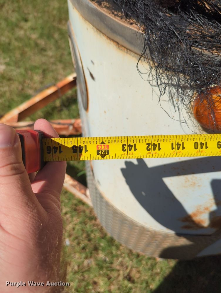 image for item MX9411 Livestock trailer