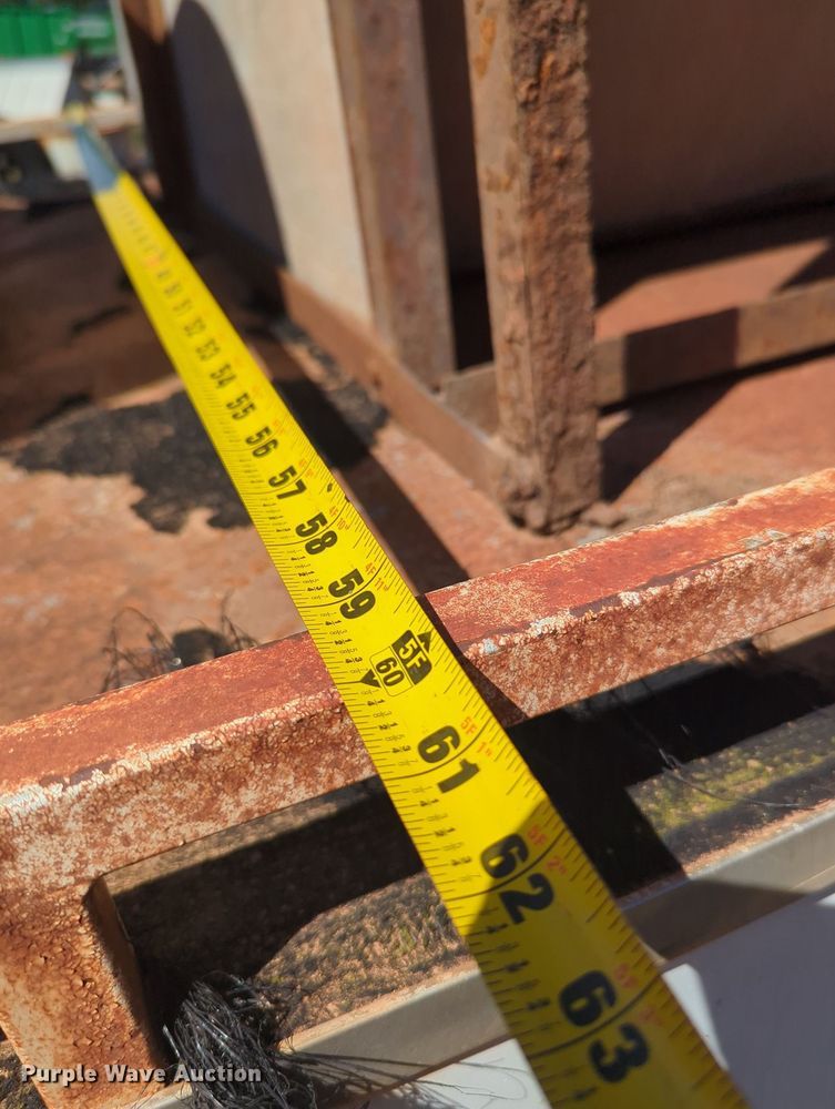 image for item MX9411 Livestock trailer