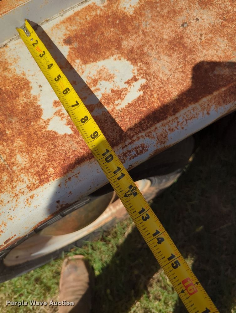 image for item MX9411 Livestock trailer