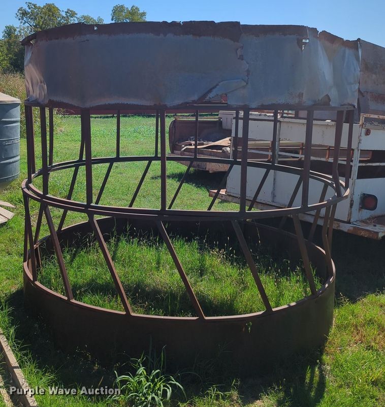 image for item MX9411 Livestock trailer