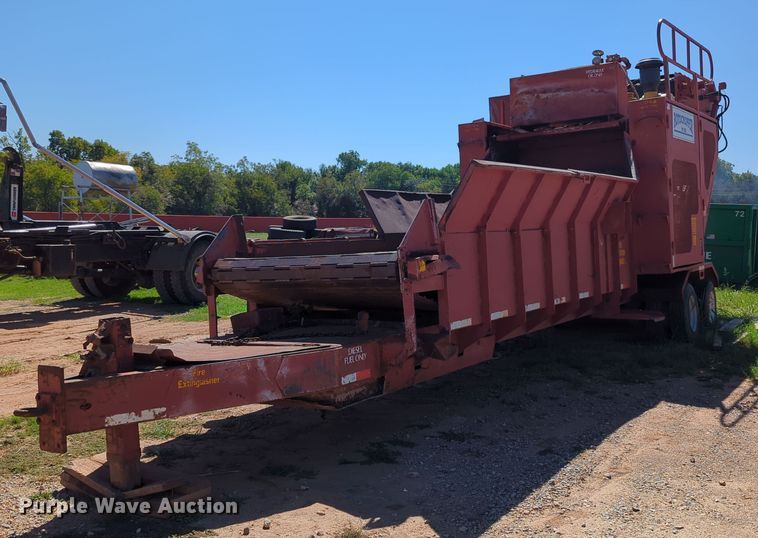 image for item MX9414 1997 Rotochopper MC166  horizontal grinder