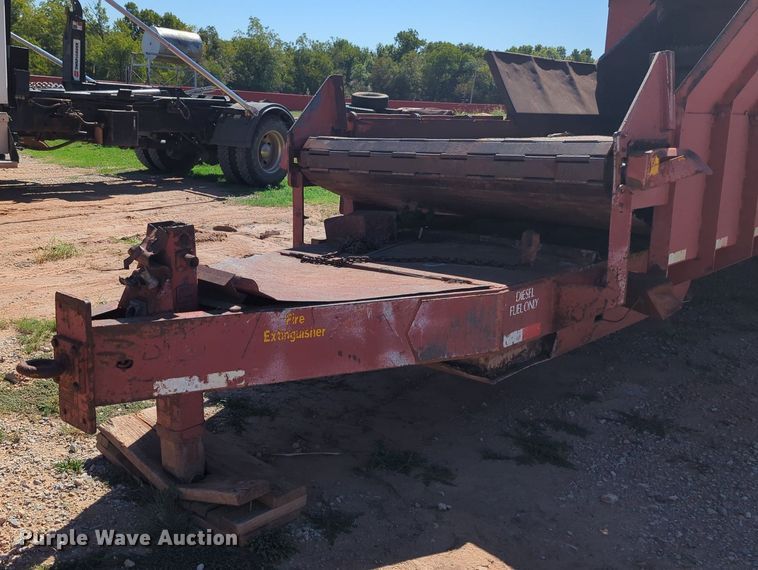 image for item MX9414 1997 Rotochopper MC166  horizontal grinder