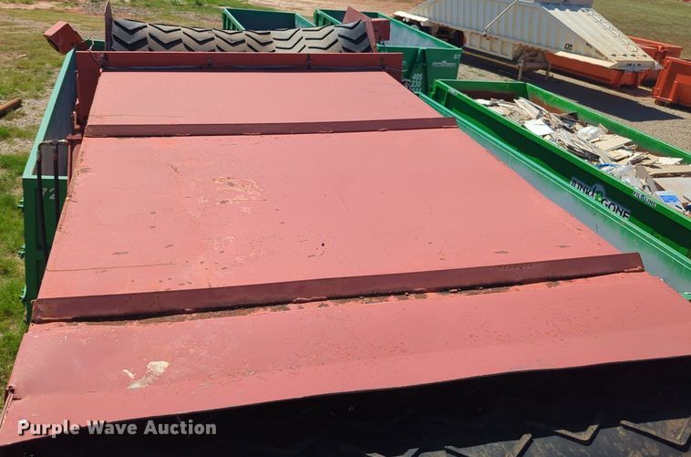 image for item MX9414 1997 Rotochopper MC166  horizontal grinder