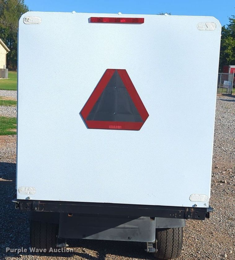 image for item MX9420 Cushman SHTL 2 E  golf cart