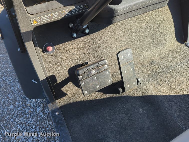 image for item MX9420 Cushman SHTL 2 E  golf cart