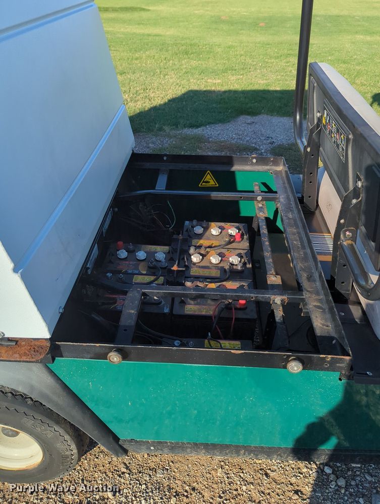 image for item MX9420 Cushman SHTL 2 E  golf cart