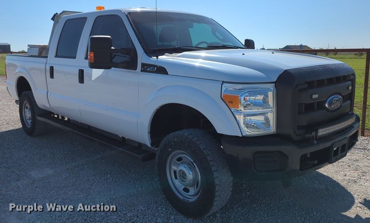 image for item MX9421 2016 Ford F250 Super Duty  Crew Cab pickup truck