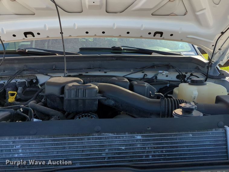 image for item MX9421 2016 Ford F250 Super Duty  Crew Cab pickup truck