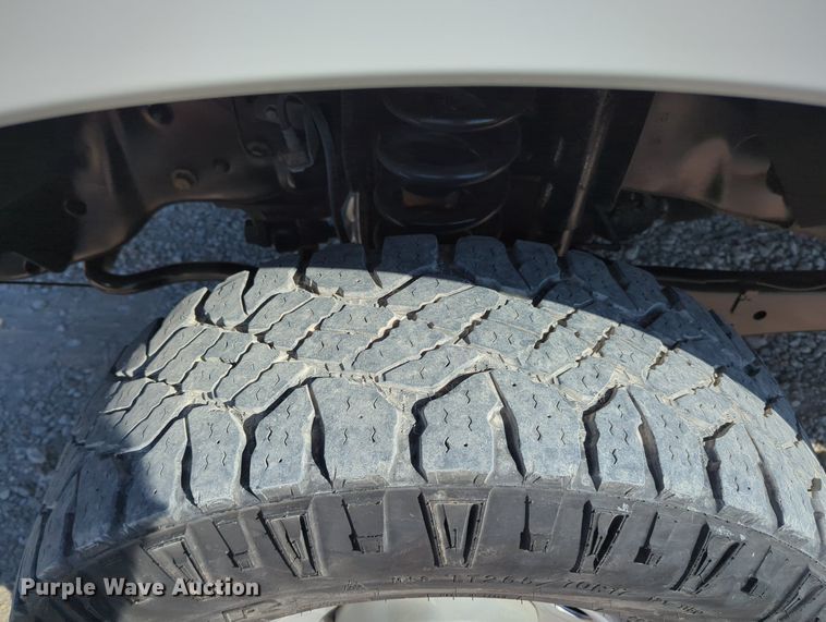 image for item MX9421 2016 Ford F250 Super Duty  Crew Cab pickup truck