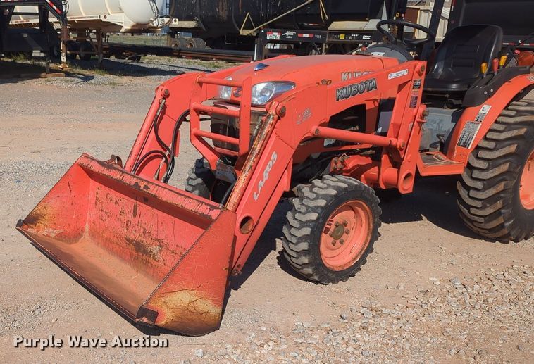 image for item MX9430 Kubota B3030  MFWD tractor