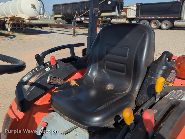 image for item MX9430 Kubota B3030  MFWD tractor