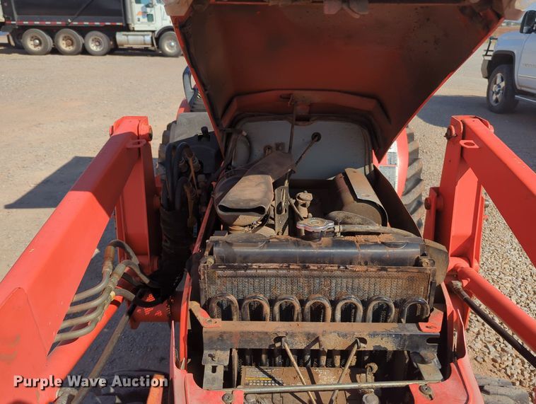 image for item MX9430 Kubota B3030  MFWD tractor