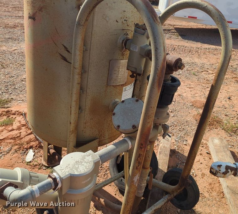 image for item MX9435 2013 Clemco 2024  sand blasting pot