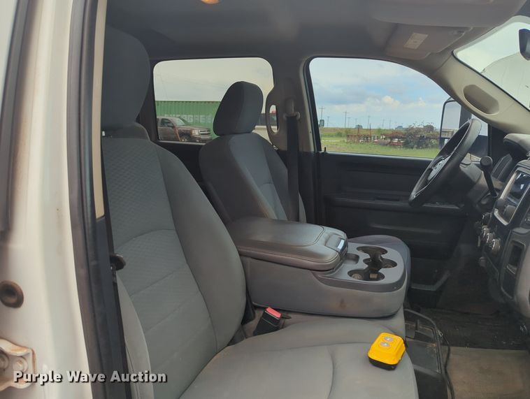 image for item MX9451 2013 Dodge Ram 2500  Crew Cab bale bed pickup truck