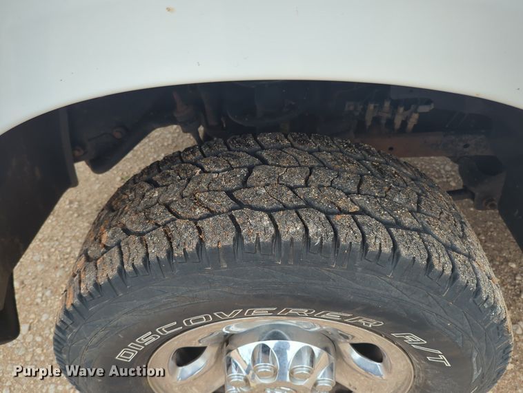 image for item MX9451 2013 Dodge Ram 2500  Crew Cab bale bed pickup truck