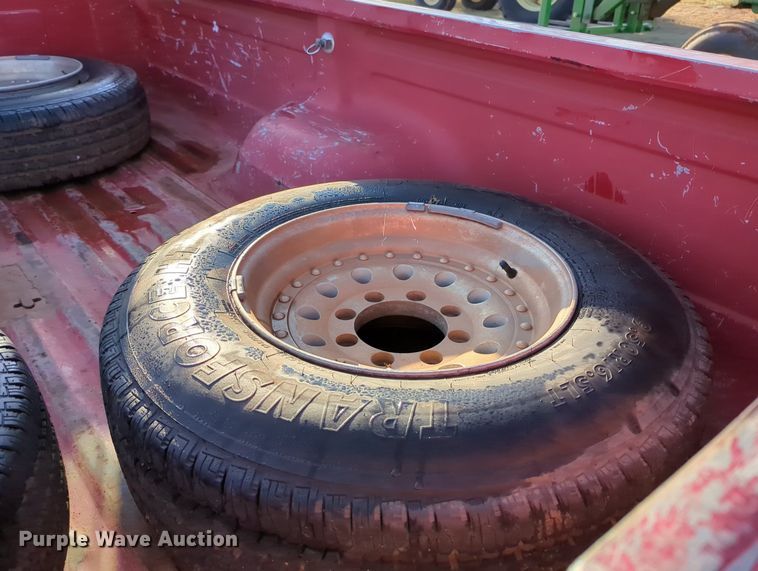 image for item MX9453 1993 Ford F350  Crew Cab pickup truck