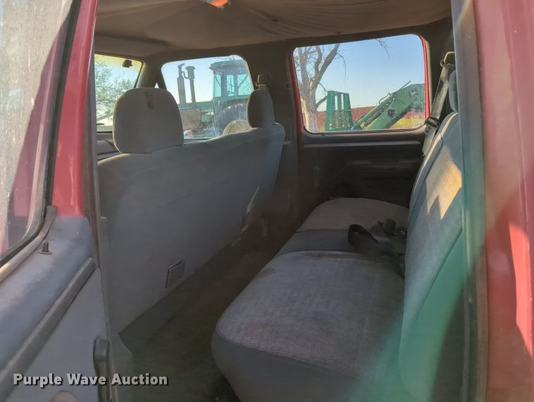 image for item MX9453 1993 Ford F350  Crew Cab pickup truck