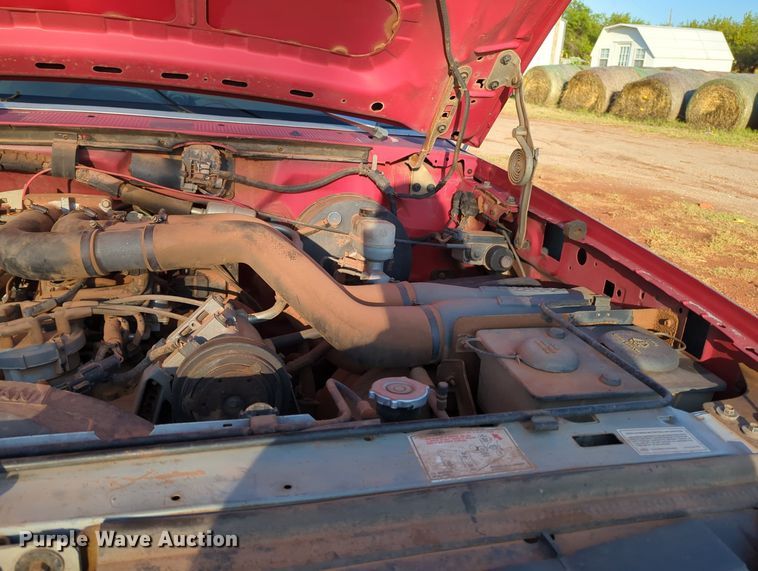 image for item MX9453 1993 Ford F350  Crew Cab pickup truck