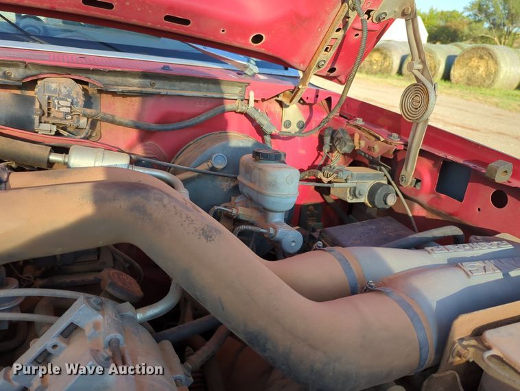 image for item MX9453 1993 Ford F350  Crew Cab pickup truck