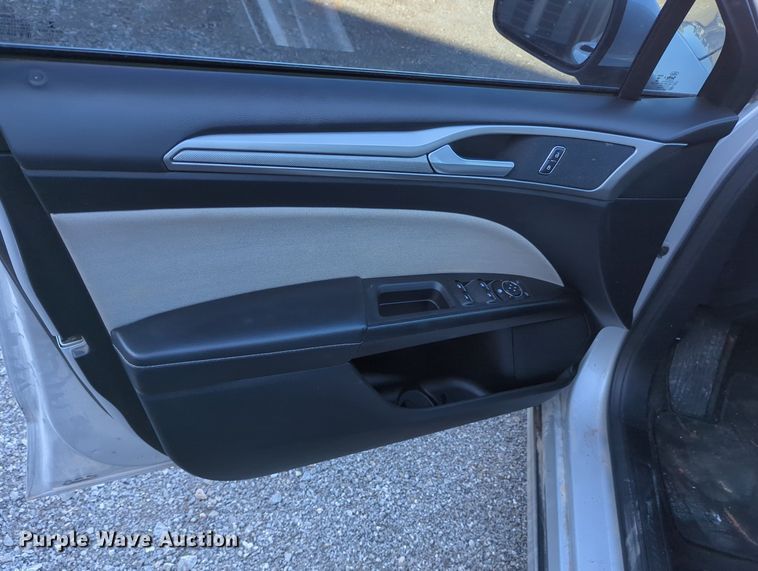 image for item MX9455 2017 Ford Fusion