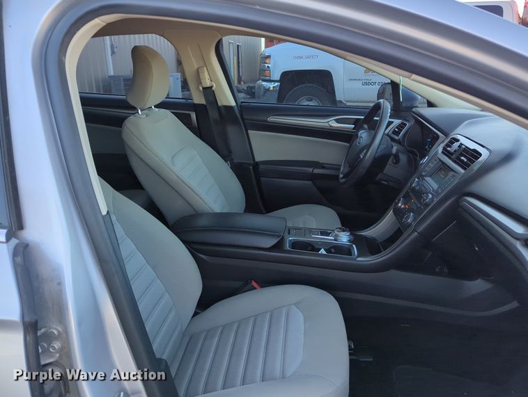 image for item MX9455 2017 Ford Fusion