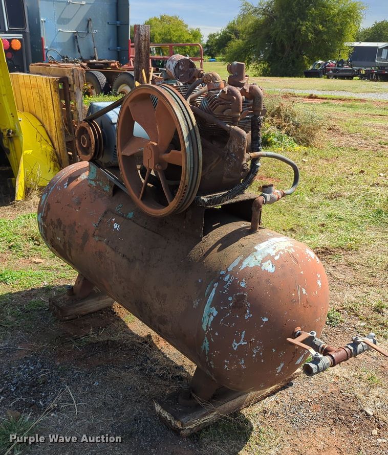 image for item MX9485 Champion  air compressor