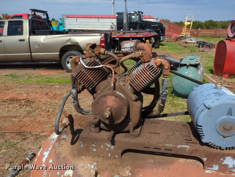 image for item MX9485 Champion  air compressor