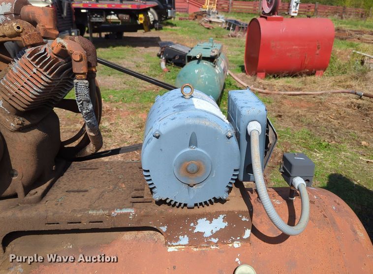 image for item MX9485 Champion  air compressor