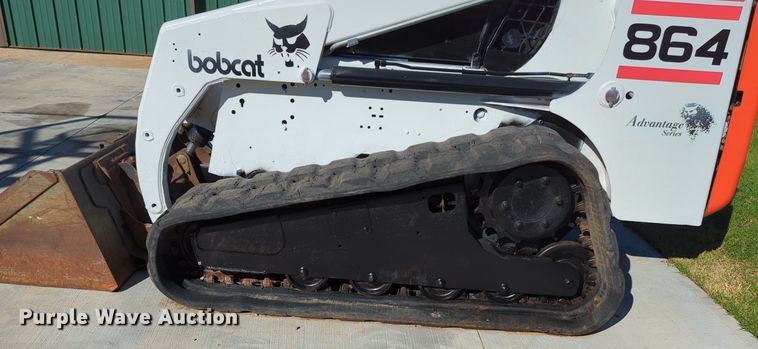image for item MX9489 2000 Bobcat 864  tracked skid steer loader