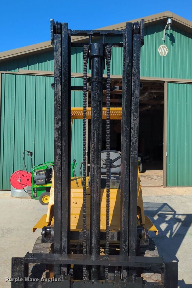 image for item MX9490 Komatsu FG20  forklift