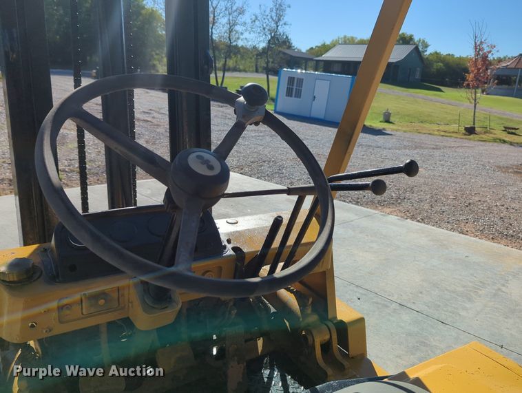 image for item MX9490 Komatsu FG20  forklift