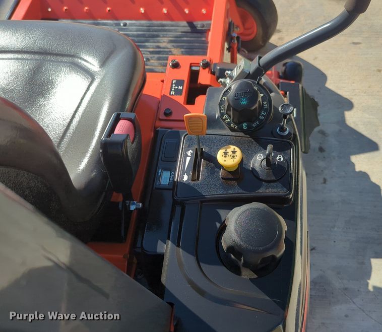 image for item MX9491 Kubota Z231KW  ZTR lawn mower