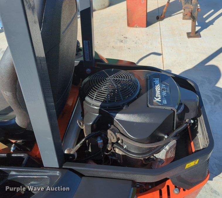 image for item MX9491 Kubota Z231KW  ZTR lawn mower