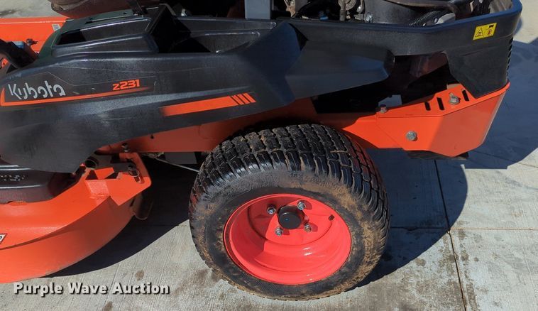 image for item MX9491 Kubota Z231KW  ZTR lawn mower