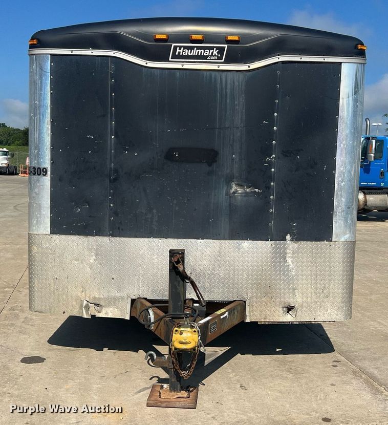 image for item NA9082 2004 Haulmark TH85X20WT2  enclosed cargo trailer