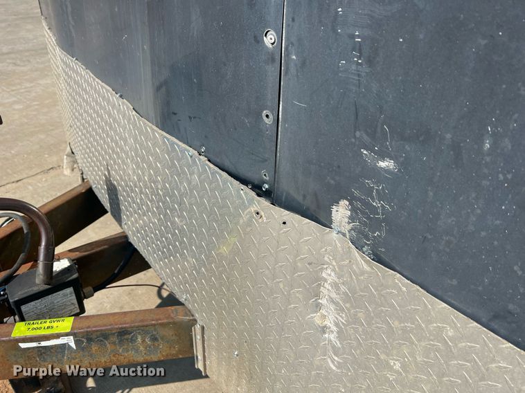 image for item NA9082 2004 Haulmark TH85X20WT2  enclosed cargo trailer