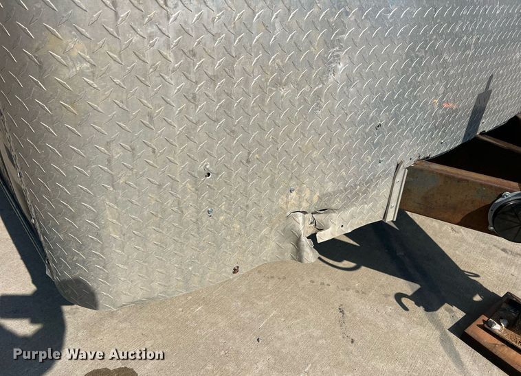 image for item NA9082 2004 Haulmark TH85X20WT2  enclosed cargo trailer