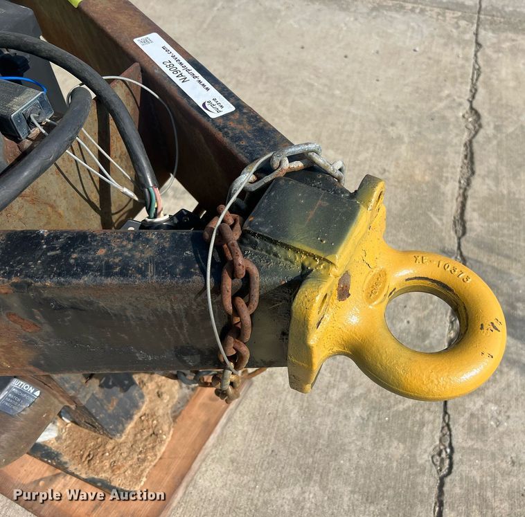 image for item NA9082 2004 Haulmark TH85X20WT2  enclosed cargo trailer