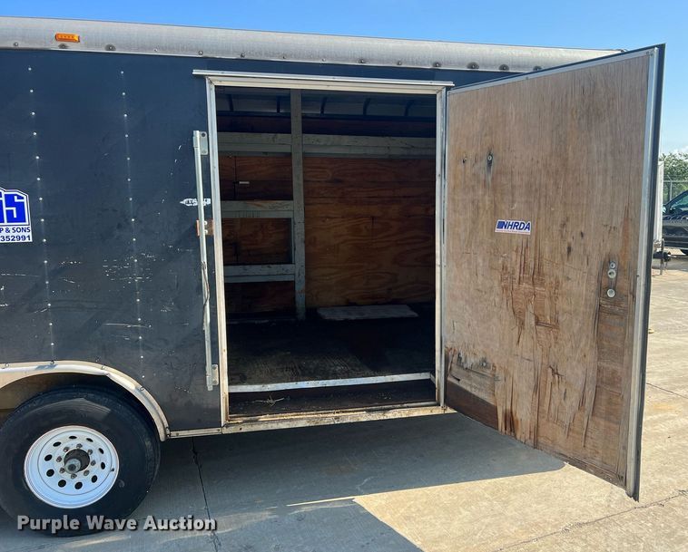 image for item NA9082 2004 Haulmark TH85X20WT2  enclosed cargo trailer