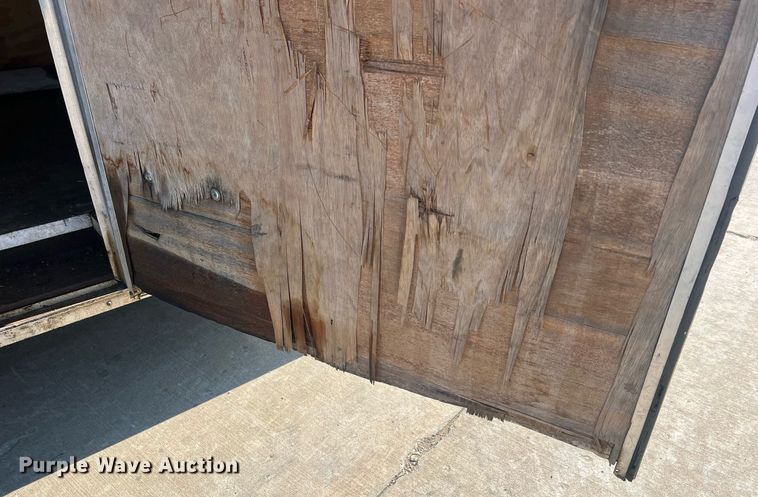 image for item NA9082 2004 Haulmark TH85X20WT2  enclosed cargo trailer