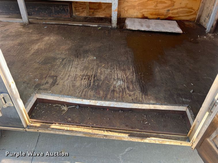 image for item NA9082 2004 Haulmark TH85X20WT2  enclosed cargo trailer