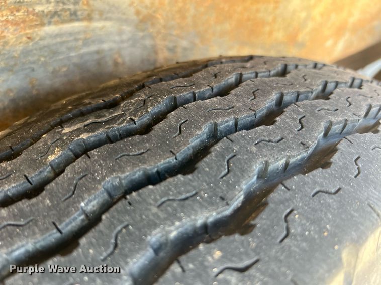 image for item NA9082 2004 Haulmark TH85X20WT2  enclosed cargo trailer