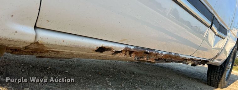 image for item NA9197 2004 Chevrolet Silverado 1500  Ext. Cab pickup truck