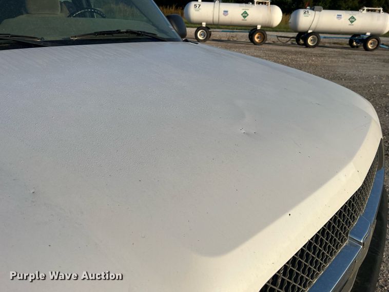 image for item NA9197 2004 Chevrolet Silverado 1500  Ext. Cab pickup truck