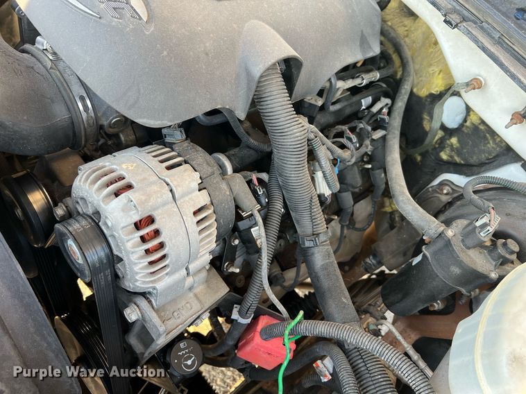 image for item NA9197 2004 Chevrolet Silverado 1500  Ext. Cab pickup truck