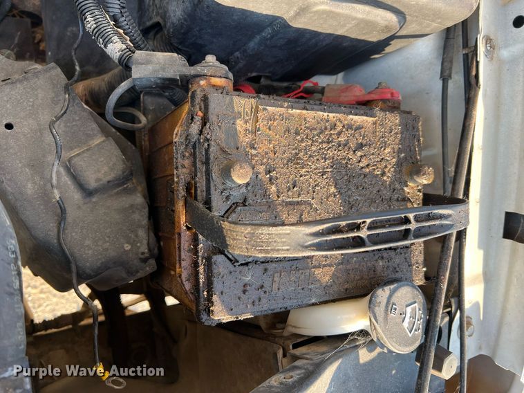 image for item NA9197 2004 Chevrolet Silverado 1500  Ext. Cab pickup truck