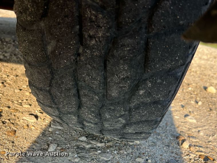 image for item NA9197 2004 Chevrolet Silverado 1500  Ext. Cab pickup truck