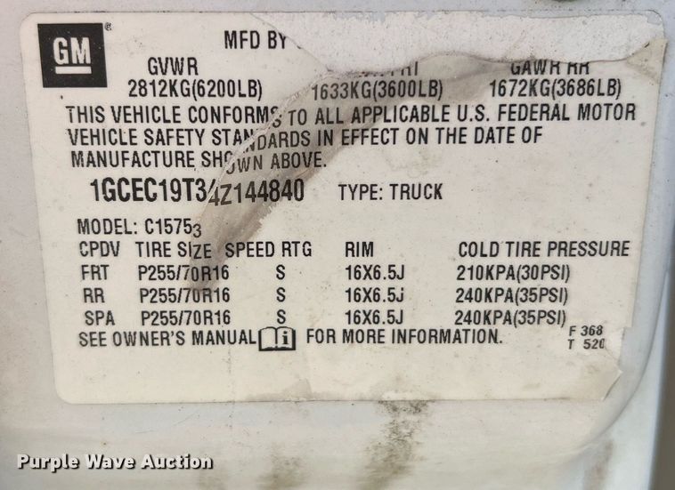 image for item NA9197 2004 Chevrolet Silverado 1500  Ext. Cab pickup truck