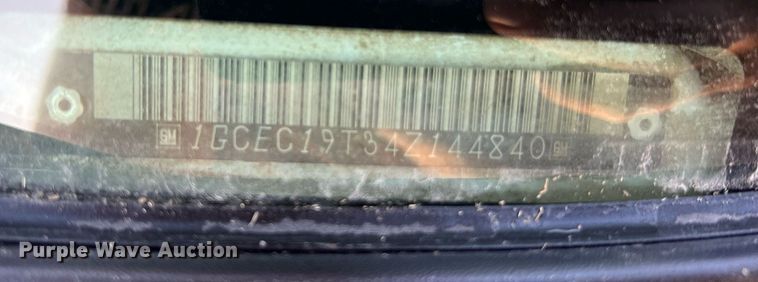 image for item NA9197 2004 Chevrolet Silverado 1500  Ext. Cab pickup truck