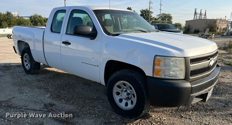 image for item NA9198 2008 Chevrolet Silverado 1500  Ext. Cab pickup truck
